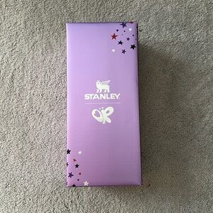New In Box Olivia Rodrigo The Flowstate Quencher H2.0 40 oz Tumbler